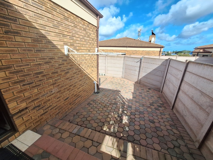 3 Bedroom Property for Sale in Hartenbos Central Western Cape